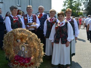 Zespół „Czeremcha” na Dożynkach Powiatu Biłgorajskiego w Księżpolu
