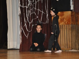Teatrzyki szkolne z Gminy Biłgoraj na Powiatowym Przeglądzie Teatrzyków Dziecięcych i Młodzieżowych w Tarnogrodzie