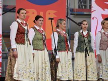 Festiwal Kapel i Śpiewaków Ludowych w Kazimierzu 2025: Zespół Jarzębina z Bukowej na podium!