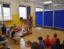 „Teatr łączy pokolenia” - finał warsztatów teatralnych w Korczowie