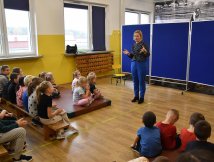 „Teatr łączy pokolenia” - finał warsztatów teatralnych w Korczowie