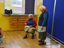 „Teatr łączy pokolenia” - finał warsztatów teatralnych w Korczowie