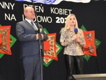 Gminny Dzień Kobiet na Ludowo w Starym Bidaczowie