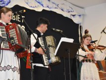 Gminny Dzień Kobiet na Ludowo w Starym Bidaczowie