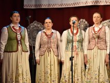 Zespół Śpiewaczy „Jarzębina” z Bukowej z nominacją do etapu wojewódzkiego 60. OFKiŚL