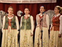 Zespół Śpiewaczy „Jarzębina” z Bukowej z nominacją do etapu wojewódzkiego 60. OFKiŚL