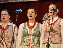 Zespół Śpiewaczy „Jarzębina” z Bukowej z nominacją do etapu wojewódzkiego 60. OFKiŚL
